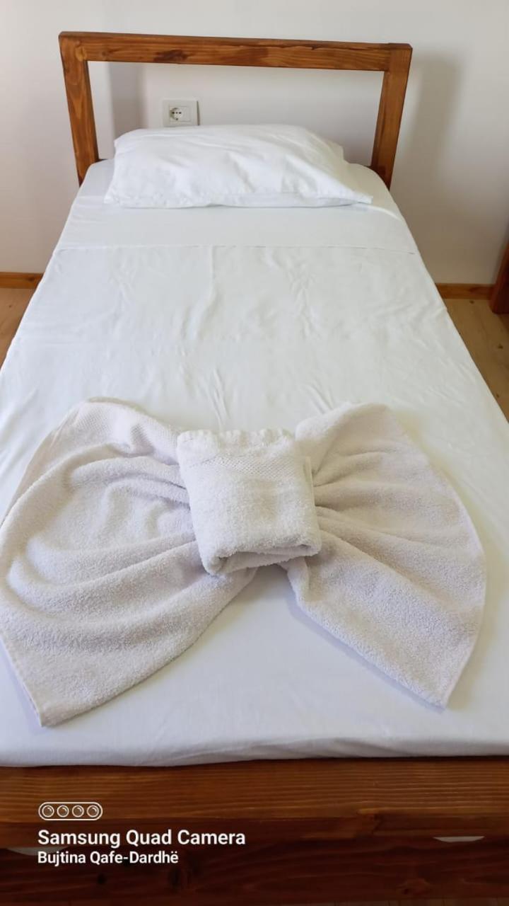 Guest House Qafe Dardha - Tomorr National Park Qafe Dardhe Esterno foto